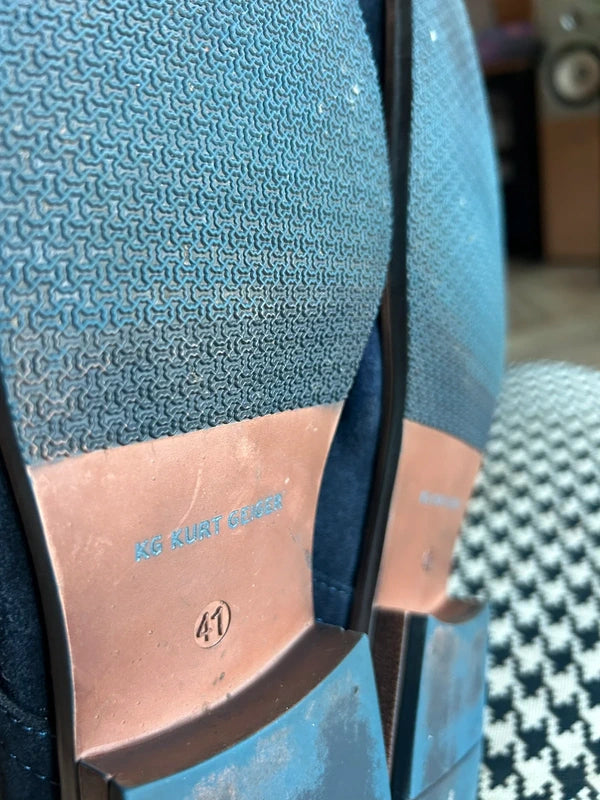 Buty męskie Kurt Geiger rozm.41 granatowe