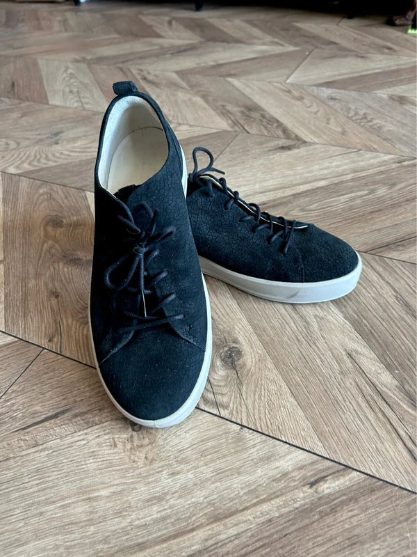 ECCO sneakersy damskie czarne skórzane r. 40 | nowe