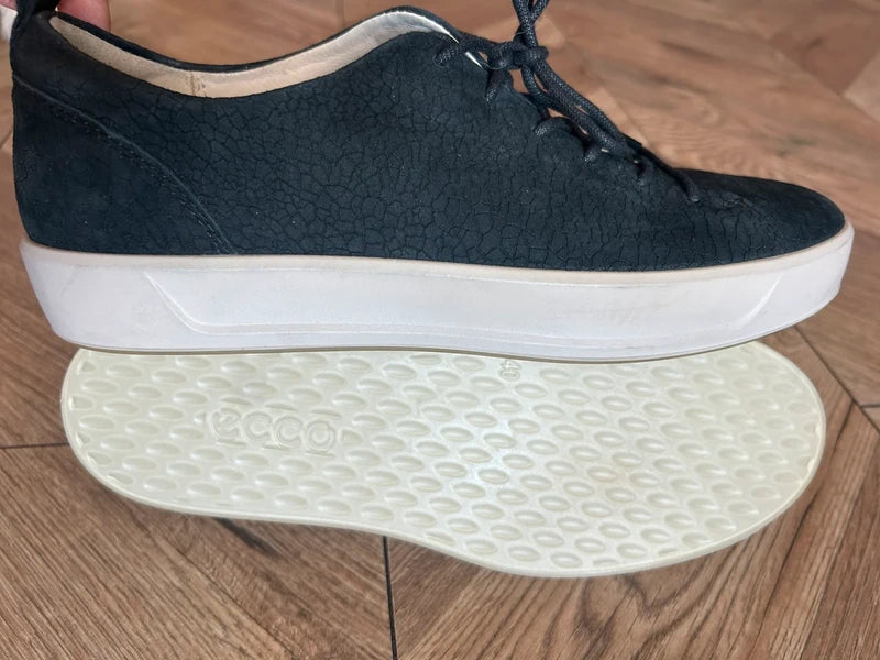 ECCO sneakersy damskie czarne skórzane r. 40 | nowe