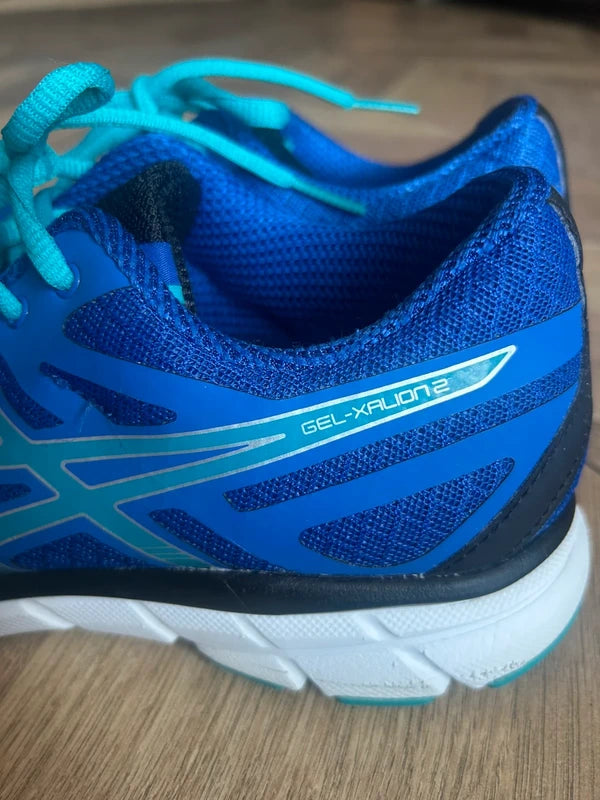 Asics Gel-Impression 9 – Turkusowe Detale