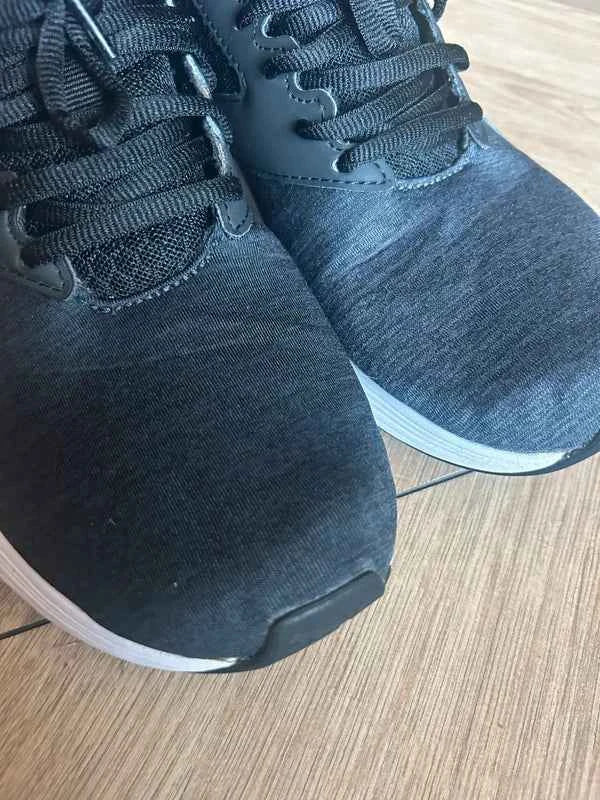 PUMA Uniseks Nrgy Comet buty do biegania