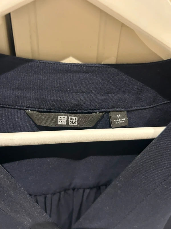 UNIQLO granatowa bluzka damska z dekoltem V | M | Nowa bez metki