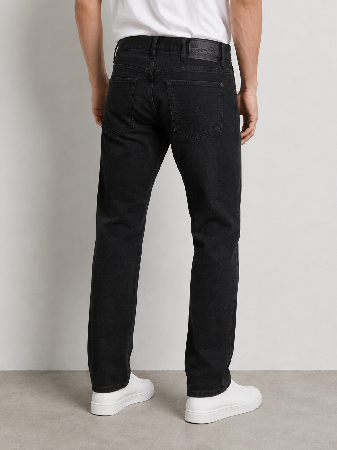 Wrangler Arizona W32 L30 – Czarne Jeansy Męskie