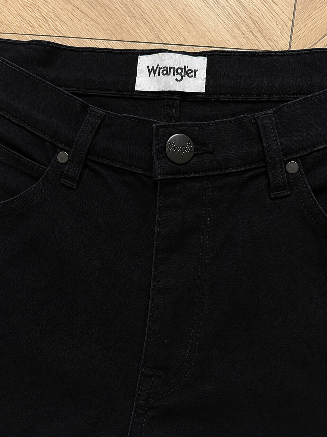 Wrangler Arizona W32 L30 – Czarne Jeansy Męskie